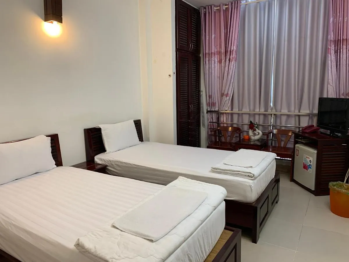 Khach San Dinh Dinh Hotel Ho Chi Minh City 0*,  Vietnam