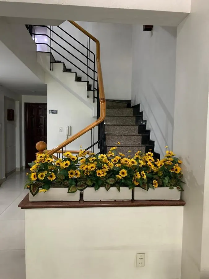 Khach San Dinh Dinh Hotel Ho Chi Minh City